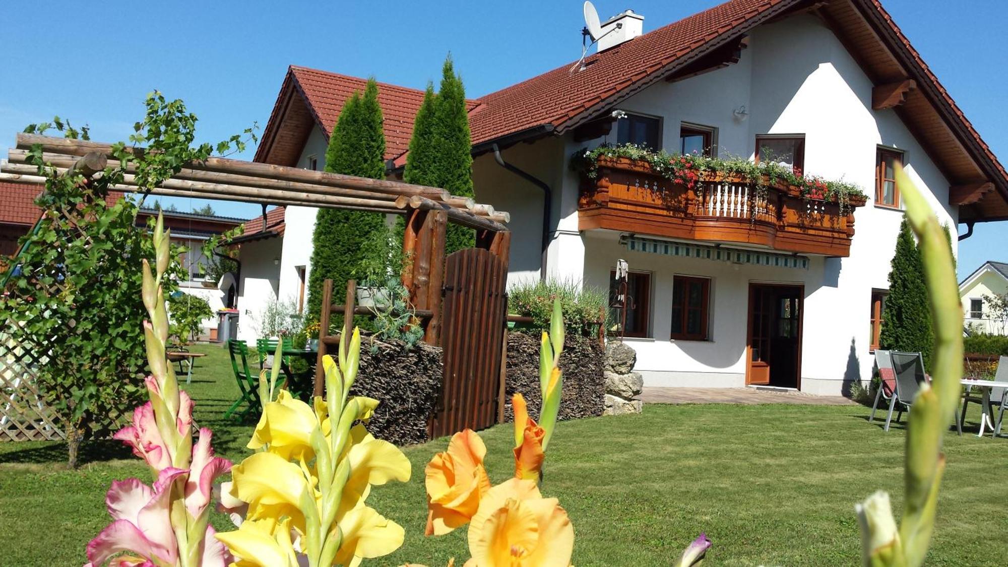 Privatzimmer Am Weinbrunnen Vorchdorf Exteriör bild